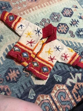 Handmade-Inspired Cozy Star Motif Cardigan - Cream & Red